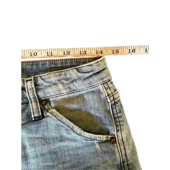 Joe’s Jeans Collectors Edition Star Pocket Cut Off Hi-Rise Jean Shorts Size 27 - Picture 7 of 9